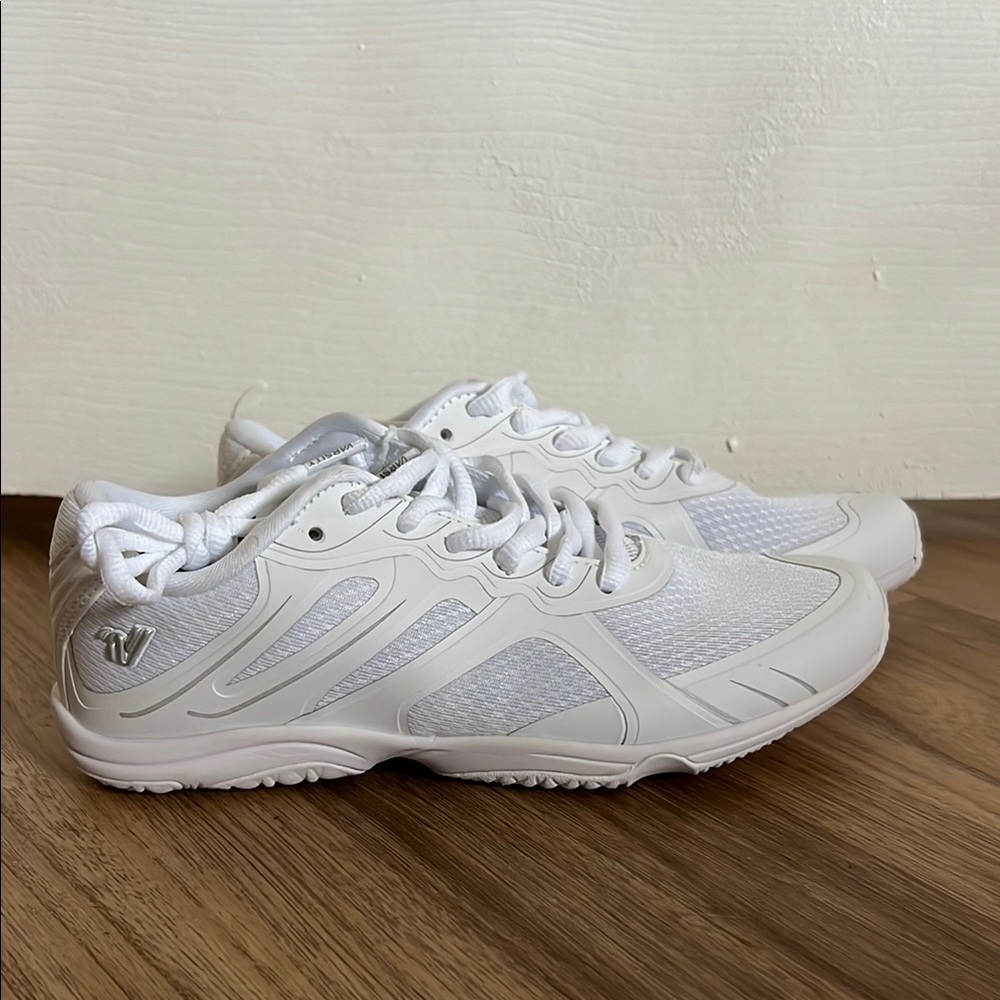 NEW Varsity Rise Cheer Shoe